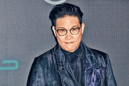 Tô Vĩnh Khang lộ ảnh ngoại tình trên bờ biển?