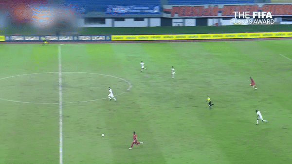 Trung vệ Indonesia tranh giải 'Bàn thắng đẹp nhất năm'