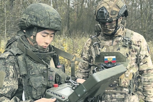 Lính Triều Tiên hỗ trợ Nga dò mìn ở Kursk