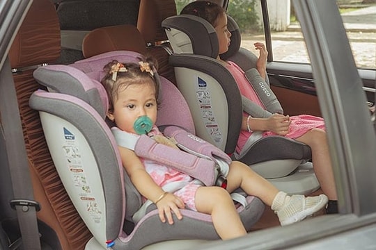 'Vì sao nhiều người phản đối ghế trẻ em trên ôtô?'