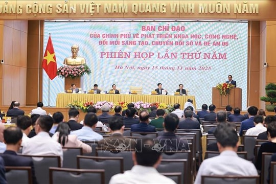 Thủ tướng Phạm Minh Chính chủ trì phiên họp về phát triển khoa học công nghệ