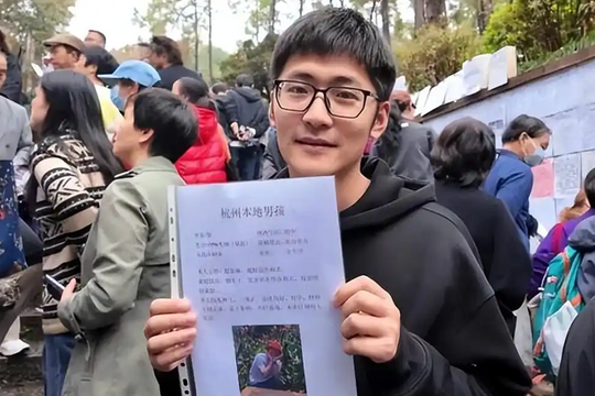 CEO Trung Quốc giả nghèo đi xem mắt