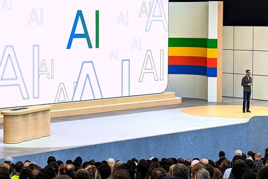 Làn sóng ép nhân viên dùng AI