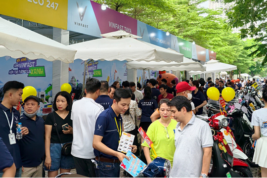 VinFast tung giải thưởng hơn 27 tỷ đồng cho xe máy điện