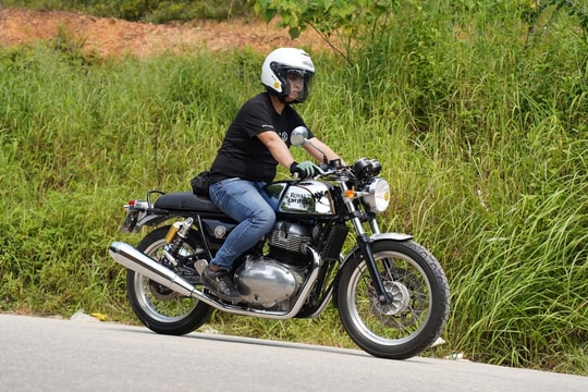 Royal Enfield bán xe trở lại tại Việt Nam