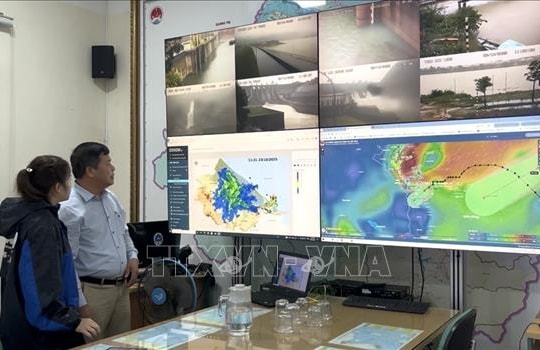 Huế tăng lưu lượng điều tiết 2 hồ chứa, cảnh báo xuất hiện lũ trên các sông