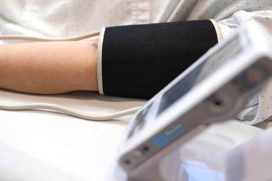 Vì sao trời lạnh dễ tăng huyết áp?