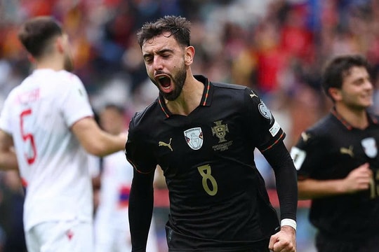 Bồ Đào Nha thắng 9-1 khi vắng Ronaldo