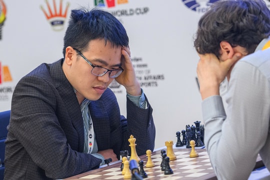 Quang Liêm 'trở về từ cõi chết' ở World Cup cờ vua