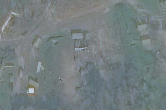 Ảnh vệ tinh đơn vị S-400 Nga sau đòn tập kích của Ukraine