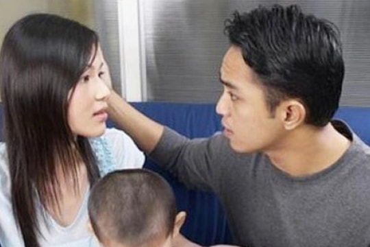 Con riêng của chồng đòi chu cấp, nhà tôi hết tiền không đưa có gì sai?