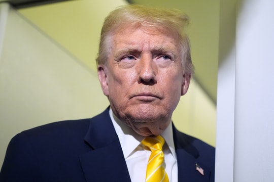 Ông Trump hứng chỉ trích lạm phát không khác thời Biden