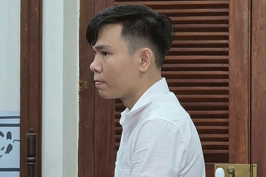 Phát tán video nhạy cảm, ép bạn gái cũ quay lại