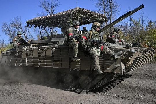 Nga tuyên bố giành ngôi làng 'bàn đạp phản công' của Ukraine