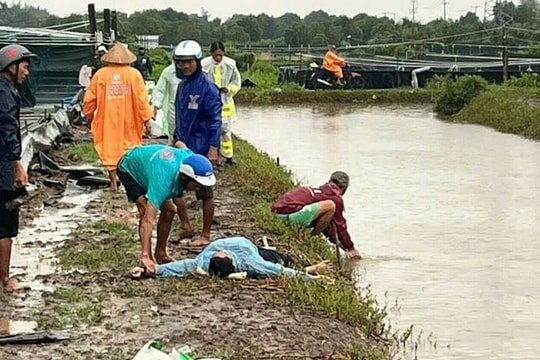 Hai người đàn ông tử vong, nghi bị sét đánh