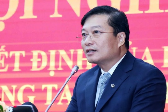 Chủ tịch Nghệ An được giới thiệu bầu làm Chủ tịch tỉnh Quảng Trị