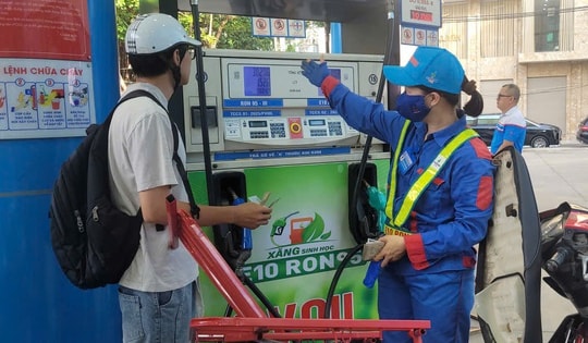 Xăng E10 sẽ được bán trên toàn quốc từ 1-6-2026