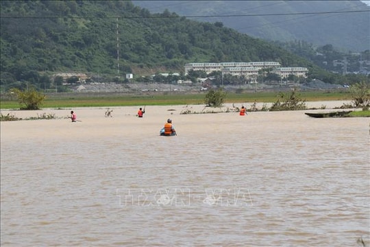 Khánh Hòa đã tìm thấy thi thể của một người đàn ông bị lũ cuốn trôi