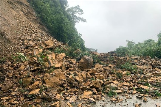 Nguy cơ lũ quét, sạt lở đất ở 8 tỉnh, thành phố khu vực miền Trung, Tây Nguyên