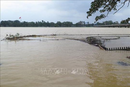 Tìm thấy thi thể nạn nhân bị lật thuyền ở Huế