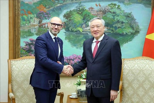 Phó Thủ tướng Thường trực tiếp Tổng Thư ký Tòa Trọng tài thường trực (PCA)