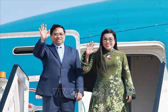 Thủ tướng Phạm Minh Chính và Phu nhân lên đường thăm Algeria