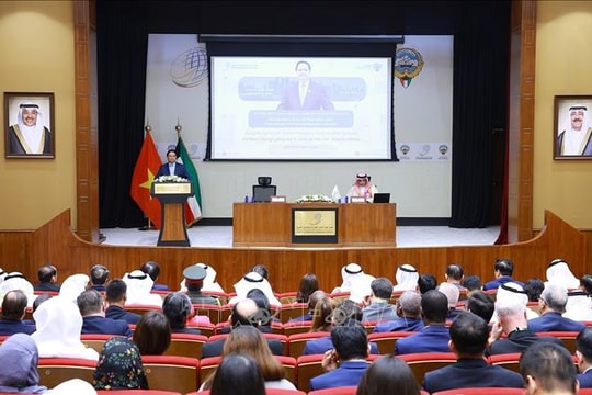 Thủ tướng Phạm Minh Chính thăm Học viện Ngoại giao Kuwait
