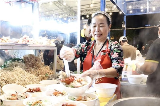 Khai mạc 'Lễ hội Ẩm thực - Ngày hội Cua Cà Mau' tại TP Hồ Chí Minh