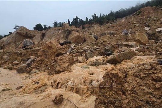 Hỗ trợ khẩn cấp 50 tỷ đồng cho tỉnh Khánh Hòa khắc phục thiệt hại do mưa lũ