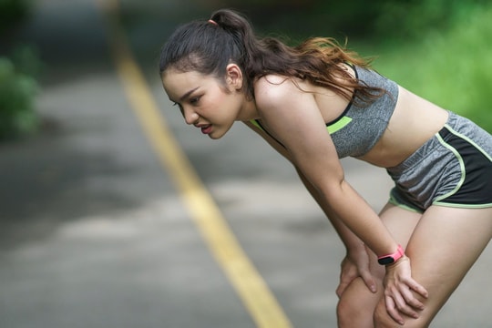 Sự thật về cơn ngứa khi chạy bộ