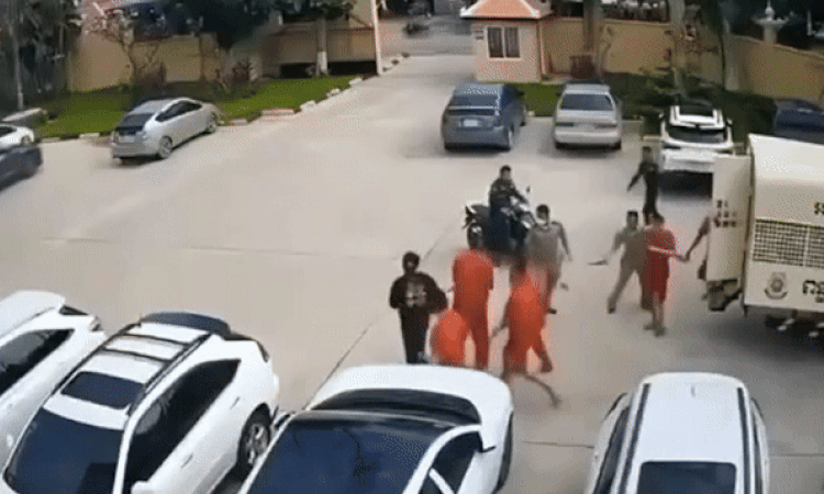 Phạm nhân nổ súng tẩu thoát trước cửa tòa án Campuchia