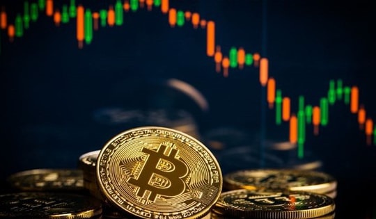Trưa 18-11, nỗi sợ của giới đầu tư Bitcoin đã thành hiện thực