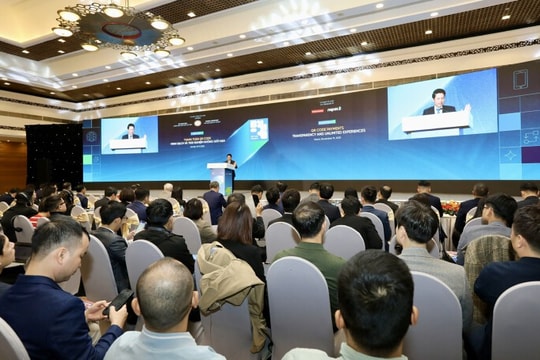 Đẩy nhanh lộ trình ‘nâng hạng’ QR chuyển tiền lên QR thanh toán