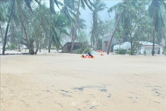 Phó Thủ tướng Hồ Quốc Dũng yêu cầu Đắk Lắk khẩn trương di dời dân khỏi vùng nguy hiểm