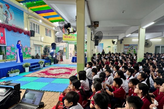 Âm nhạc lệch chuẩn - Bài 1: 'Chất độc mềm' và thách thức đối với thế hệ trẻ