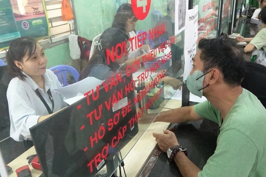 Không cộng dồn thời gian làm hợp đồng khi xét tiếp nhận công chức