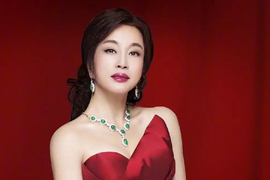 'Võ Tắc Thiên' Lưu Hiểu Khánh ăn nửa cân thịt một ngày ở tuổi 75