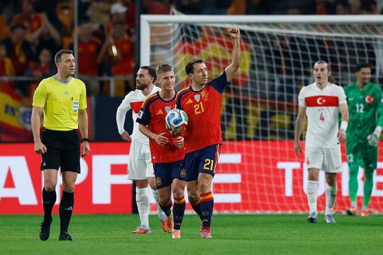 Tây Ban Nha suýt bẽ mặt trong ngày giành vé dự World Cup