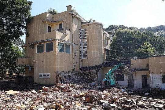 Vì sao TP HCM tháo dỡ 3 biệt thự trong 'Dinh chú Hỏa'?