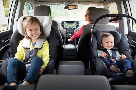 'Ghế an toàn cho trẻ em nên trang bị khi đi cao tốc'