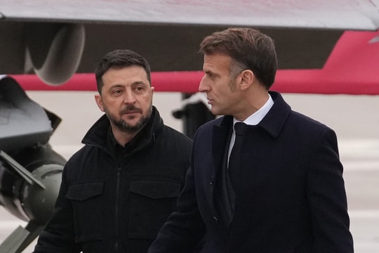 Nguy cơ Ukraine cạn tiền, châu Âu cạn cách