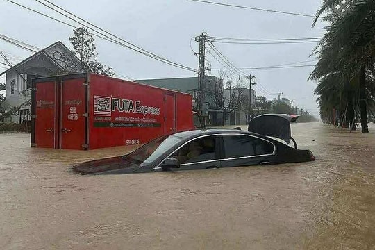 Nước các sông ở Gia Lai, Đăk Lăk lên nhanh, nguy cơ gây ngập sâu, sạt lở