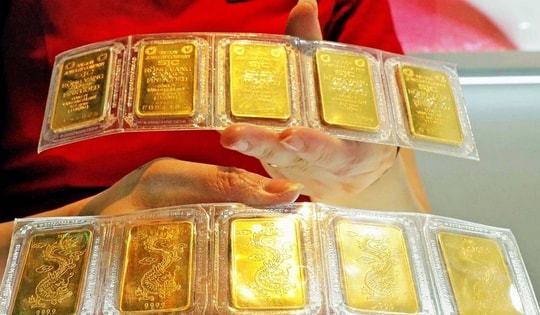 Giá vàng hôm nay 19/11: Giá vàng trong nước bật tăng, ngược chiều giá vàng thế giới