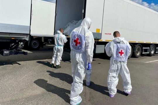 Ukraine nhận 1.000 thi thể binh lính tử nạn từ Nga