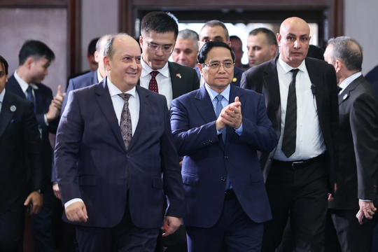 Hai Thủ tướng Việt Nam – Algeria chỉ đạo trực tiếp thực hiện các cam kết mới