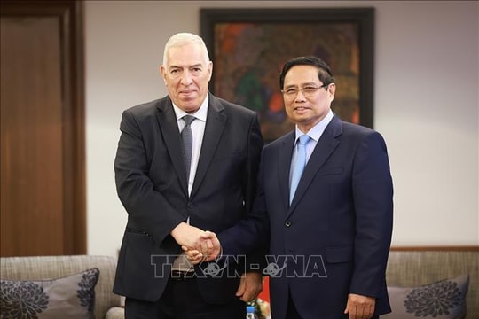 Thủ tướng tiếp Bộ trưởng Cựu chiến binh và Người có công Algeria