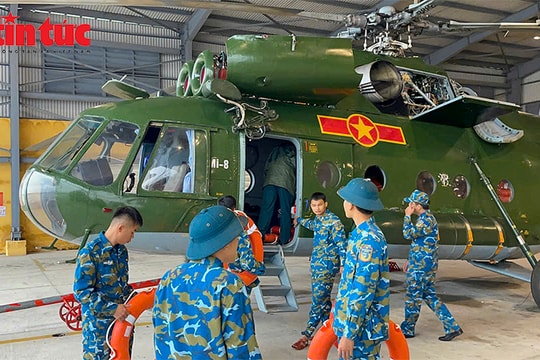 Sư đoàn 372 sẵn sàng bay cứu trợ đồng bào lũ lụt khu vực miền Trung