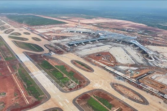 Thủ tướng yêu cầu khẩn trương chuẩn bị tổ chức khánh thành, khởi công các dự án, công trình lớn chào mừng Đại hội XIV của Đảng