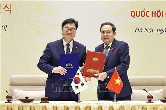 Chủ tịch Quốc hội Trần Thanh Mẫn hội đàm với Chủ tịch Quốc hội Hàn Quốc