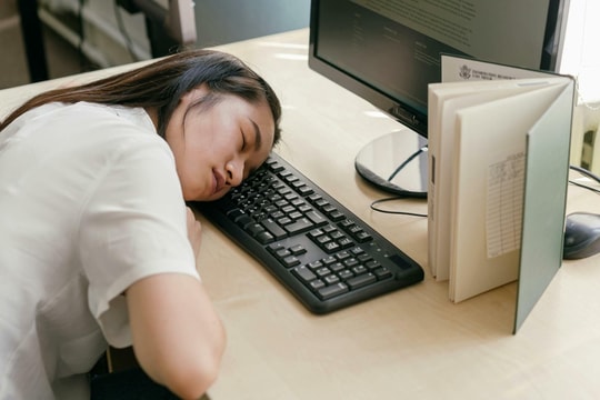 Vì sao người Tây Ban Nha bỏ ngủ trưa?